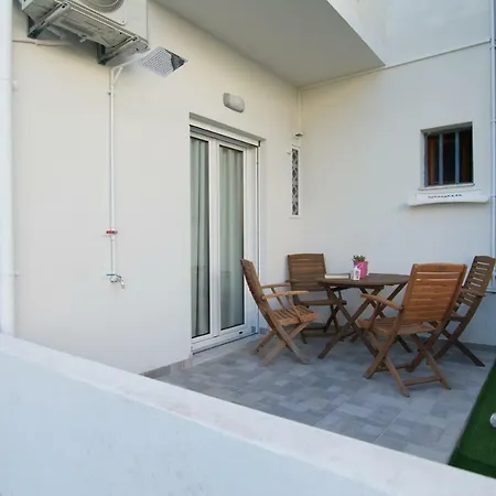 Skalidis Apartman Sztalída